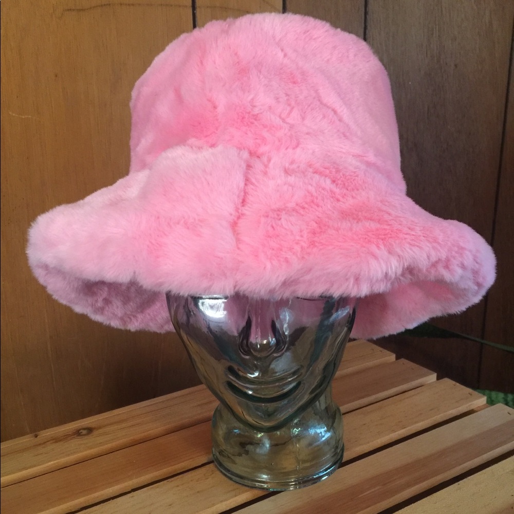 Powder Pink Faux Fur Bucket Hat - Picture 7 of 11